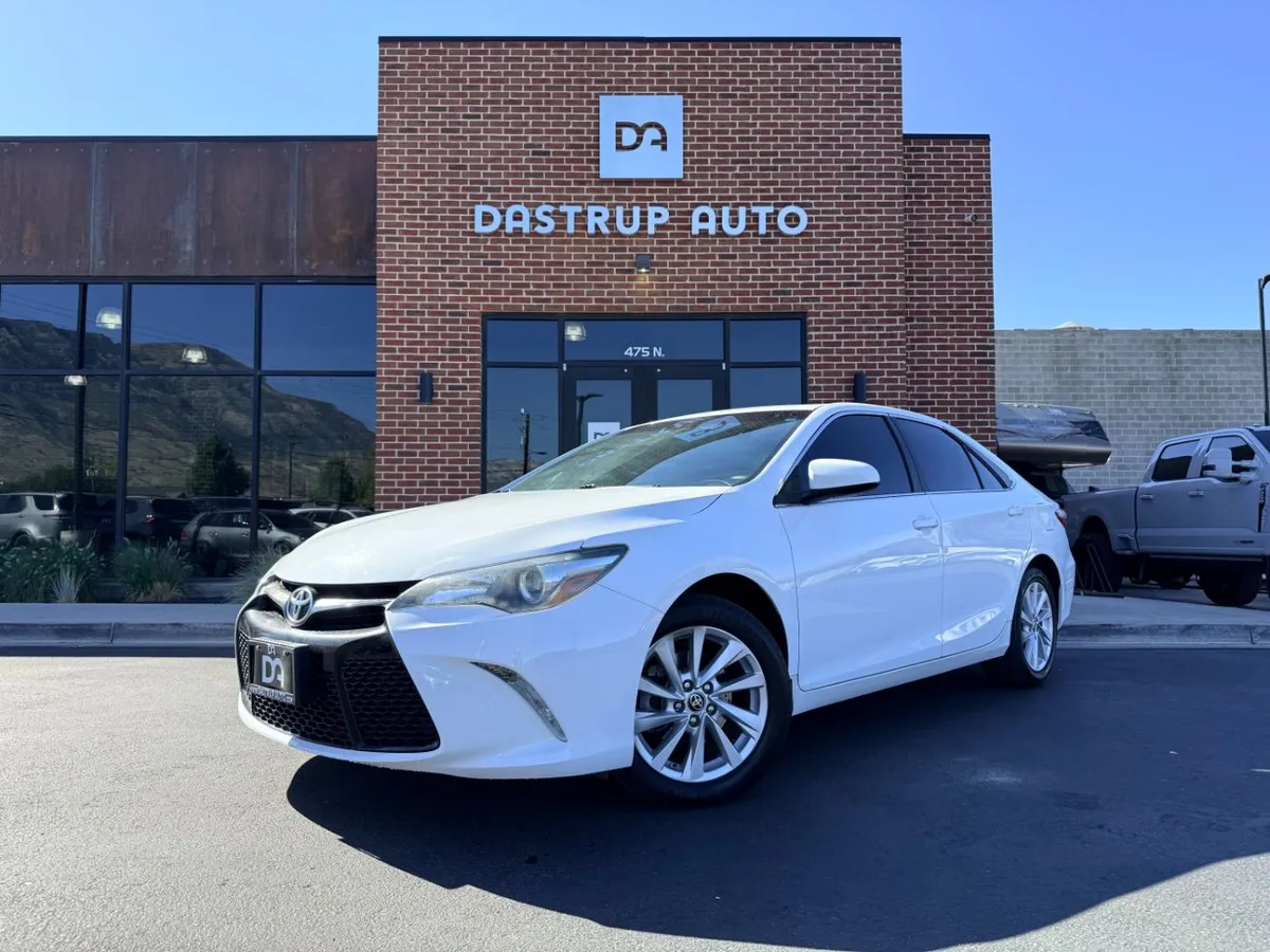 2017 Toyota Camry SE