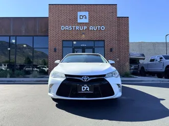 2017 Toyota Camry photo 2
