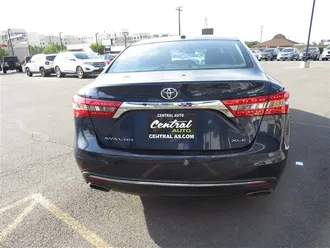 2017 TOYOTA AVALON photo 4