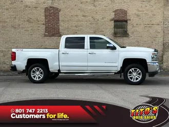 2017 Chevrolet Silverado 1500 Crew Cab photo 3
