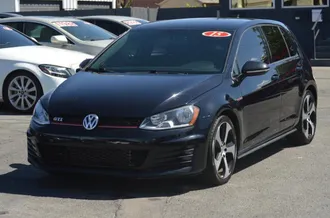 2015 Volkswagen GTI photo 3