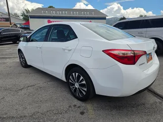 2018 Toyota Corolla photo 3