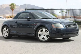 2002 Audi TT photo 2