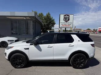 2016 Land Rover Discovery Sport photo 2