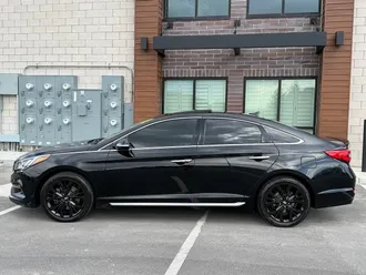 2015 Hyundai Sonata photo 2