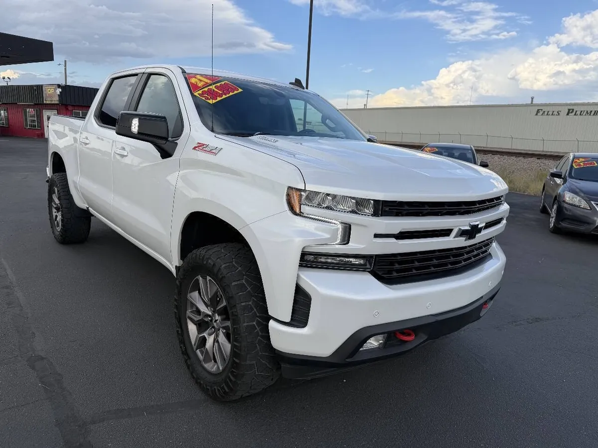 2021 Chevrolet Silverado 1500 RST 4x4 4dr Crew Cab 5.8 ft. SB