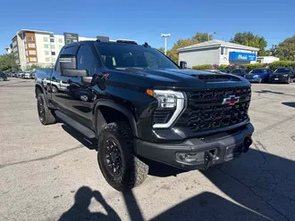 2025 Chevrolet Silverado 2500HD photo 4