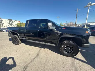 2025 Chevrolet Silverado 2500HD photo 5