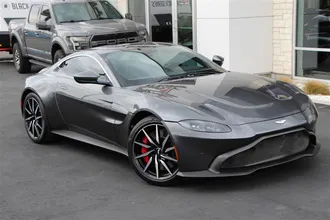2019 ASTON MARTIN VANTAGE photo 2