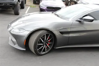 2019 ASTON MARTIN VANTAGE photo 5