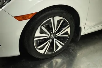 2017 HONDA CIVIC photo 4