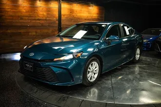 2025 TOYOTA CAMRY photo 2