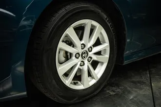 2025 TOYOTA CAMRY photo 3
