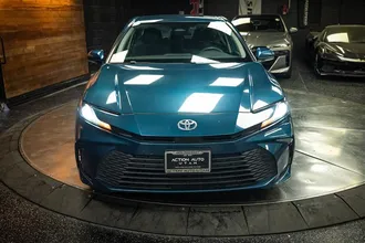 2025 TOYOTA CAMRY photo 4