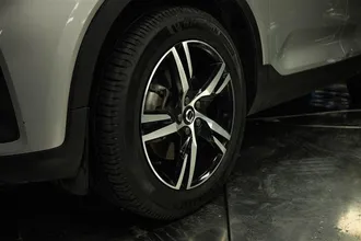 2023 VOLVO XC40 photo 3