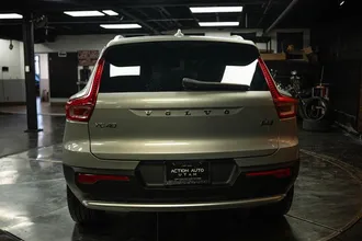 2023 VOLVO XC40 photo 6