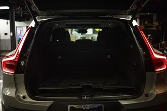 2023 VOLVO XC40 photo 7