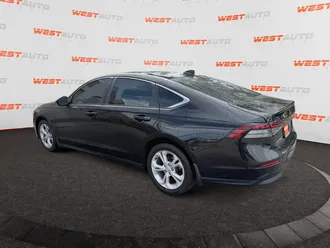 2023 Honda Accord photo 3