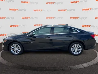 2024 Chevrolet Malibu photo 2