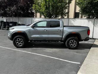 2024 GMC Canyon AT4X photo 4