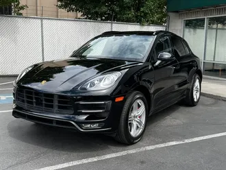 2017 Porsche Macan Turbo photo 3
