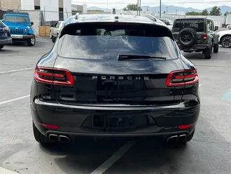 2017 Porsche Macan Turbo photo 6