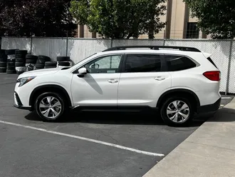 2025 Subaru Ascent Premium 7-Passenger photo 4