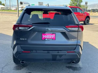 2025 Toyota RAV4 photo 6