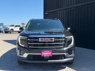 2024 GMC Acadia photo 2