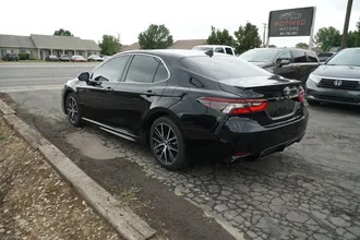2023 Toyota Camry photo 6