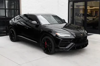 2021 Lamborghini Urus photo 2