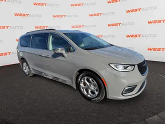 2022 Chrysler Pacifica photo 7