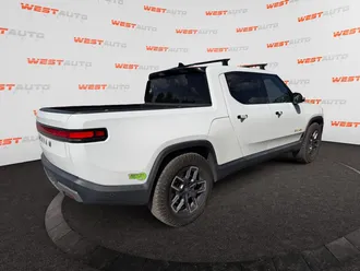 2023 Rivian R1T photo 5