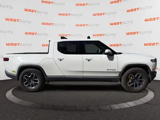 2023 Rivian R1T photo 6