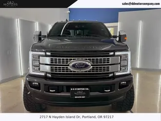 2019 Ford F250 Super Duty Crew Cab photo 2
