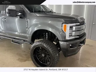 2019 Ford F250 Super Duty Crew Cab photo 5