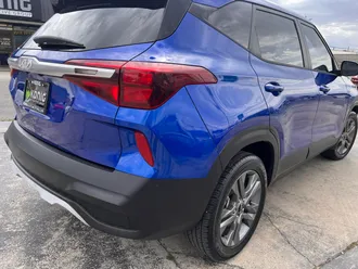 2023 Kia Seltos photo 7