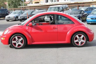 2001 Volkswagen New Beetle photo 5