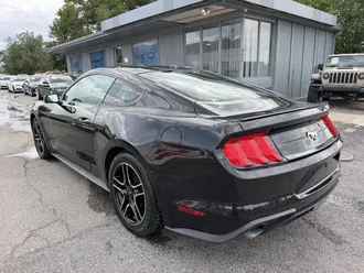 2018 Ford Mustang photo 3