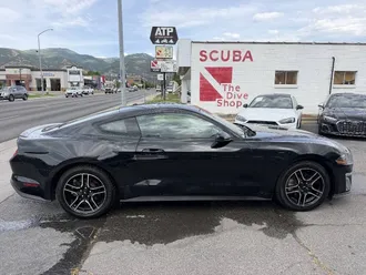2018 Ford Mustang photo 6