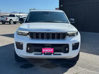 2024 Jeep Grand Cherokee L photo 2