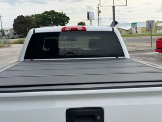 2017 Chevrolet Silverado 1500 photo 5