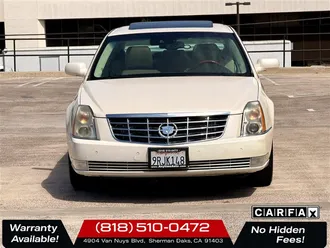 2011 Cadillac DTS Platinum Collection photo 2