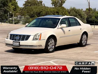 2011 Cadillac DTS Platinum Collection photo 3