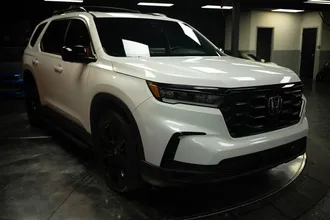 2025 HONDA PILOT photo 5