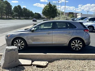 2020 Hyundai Elantra GT photo 7