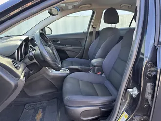 2015 Chevrolet Cruze photo 5