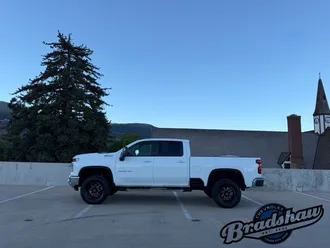 2024 Chevrolet Silverado 2500HD photo 4