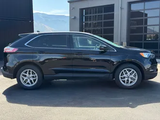 2022 Ford Edge photo 3
