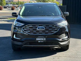 2022 Ford Edge photo 2